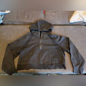 Black Lululemon scuba